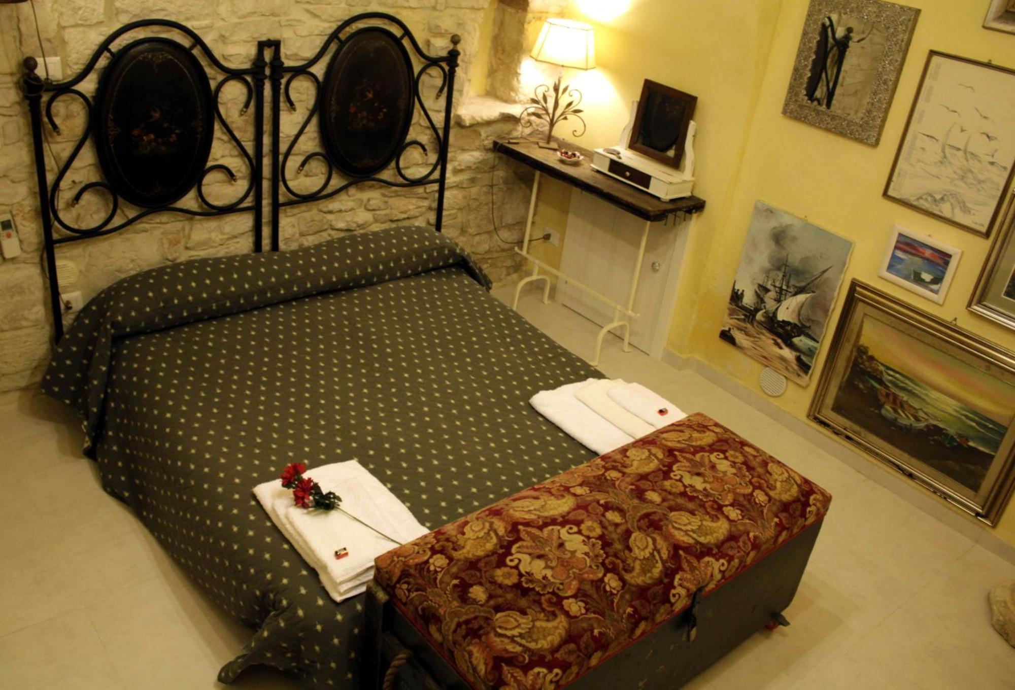 B&B Sottocoperta 比谢列 外观 照片